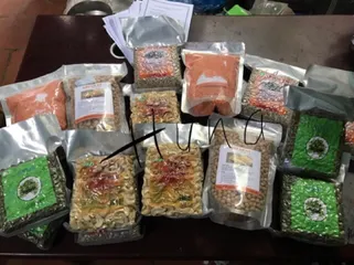 Set 10 gói hạt mix làm sữa hạt thảo mộc cho gia đình