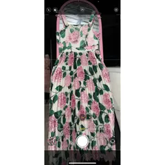 Đầm  hot xinh sang. chất lụa satin cao cấp.  tôn dáng che bụng eo thon các chị đi chơi đi tiệc đều đẹp ạ Hang có sẵn