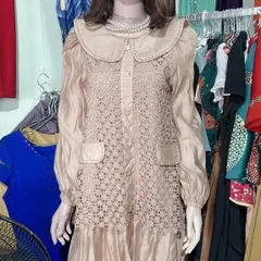 Đầm ren dáng suông màu nâu tây đính kết tay thủ công siêu đẹp, bầy bì bon chen thoải mái Hàng có sẵn giao ngay S