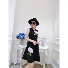 Đầm đính kết siêu đẹp