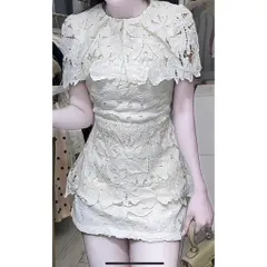 Set ren nổi sang trọng