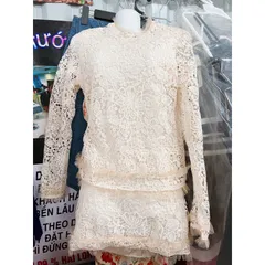 Set ren nổi siêu đẹp Giá 390k Gồm áo + chân váy ren Hàng có sẵn giao ngay Hàng đường may đẹp, kỹ, đúng mô tả