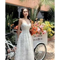 Đầm Dự Tiệc 2 Dây Dáng Dài Ren Hoa Nổi Kim Sa Siêu Sang cho Nàng ,Đầm maxi ren trắng 2s kim sa  Giá 450k Size S
