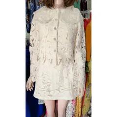 Set ren thêu nổi AMYY' cổ đính đá, nút đá siêu đẹp Hàng siêu cấp Màu kem Đúp lót 2 lớp Hàng chính chủ Giá 550k