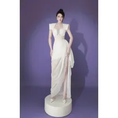ĐẦM CỔ U XẾP LY PHỐI BÈO ĐÍNH ĐÁ cao cấp Giá 590k, người ta đang bán 8xx Màu trắng Hàng có sẵn giao ngay Size SM