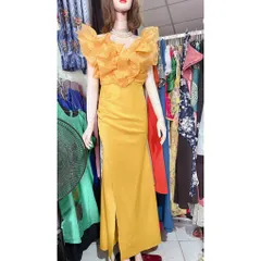 Đầm dạ hội  sẻ tà tạo kiểu cách điệu ở ngực, có sẵn mút ngực, có thể mặc được 2 kiểu : lên vai và trễ vai đều đẹp