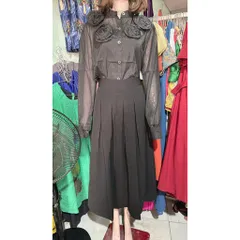 Chân váy dáng dài xếp ly vải tuyết mưa  có size SMLXL, eo dưới 82cm mặc đẹp, form tôn dáng  Màu đen Giá 290k/ chân váy