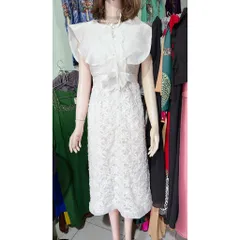 Đầm ren hoa cao cấp Giá 420k Hàng có sẵn giao ngay Size S, eo dưới 70cm mặc đẹp Màu trắng