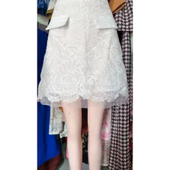 Chân váy ren Màu trắng Hàng có sẵn giao ngay Size SM, eo dưới 74cm mặc đẹp Giá 250k Chiều dài chân váy 45cm