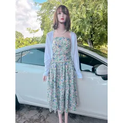 SET ĐẦM  cúp hoạ tiết HOA + KÈM KHOÁC CROP TRẮNG Hàng có sẵn giao ngay  Giá 290k/ cả set Size SM Hàng đẹp, có sẵn mút