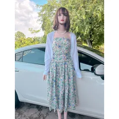 SET ĐẦM  cúp hoạ tiết HOA + KÈM KHOÁC CROP TRẮNG Hàng có sẵn giao ngay  Giá 290k/ cả set Size SM Hàng đẹp, có sẵn mút