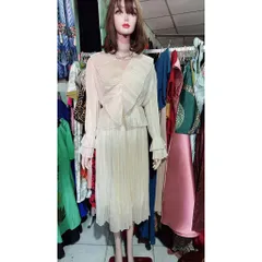 Đầm tay dài dập ly toàn bộ mặc đi biển đi du lịch đi chơi siêu đẹp Màu kem Dáng dài Giá 420k Size SMLXL mặc đẹp
