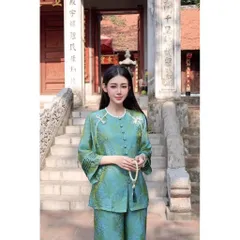 Set bộ Tằm tencel Hoàng Gia phối gấm cực sang sịn ,chất tơ ánh xá cao cấp mềm mịn Giá 490k, người ta đang bán gần 7xx