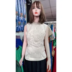 Áo kiểu cách điệu sang trọng Hàng có sẵn giao ngay Giá 280k Size SMLXL, dưới 70kg mặc đẹp Màu kem Dễ dàng phối chân váy