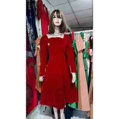 ĐẦM NHUNG ĐỎ MIDI TAY DÀI KÈM TAG Một chiếc đầm midi màu đỏ che khuyết điểm cho nàng tự tin thả dáng 😍, có sẵn mút ngực