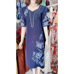 ĐẦM TRUNG NIÊN ĐẦM THÊU 3D ĐÍNH ĐÁ CHO MẸ VÀ BÀ  Eo dứoi 90cm mặc đẹp Giá 399k Màu xanh đậm