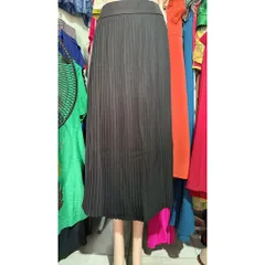 Chân Váy Maxi màu đen trơn Váy Maxi xếp ly cạp cao sang trọng Giá 250k Hàng có sẵn giao ngay Size SMLXL Eo dứoi 82cm