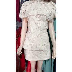 Set ren nổi siêu đẹp Màu trắng kem Hàng có sẵn giao ngay Size SMLXL2XL, eo dưới 82cm mặc đẹp Chân váy có sẵn lót quần