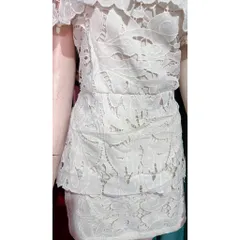 Set ren nổi siêu đẹp Màu trắng kem Hàng có sẵn giao ngay Size SMLXL2XL, eo dưới 82cm mặc đẹp Chân váy có sẵn lót quần