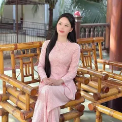 Bộ Gấm Dệt Hoa Cúc Cao Cấp Nút Bọc Cổ Tròn Dây Kéo Tay Dài Giá 350k/ cả bộ Hàng có sẵn giao ngay XL Size SMLXL