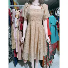 ĐẦM REN MÀU nâu tây dày dặn  Giá 350k  Hàng có sẵn giao ngay S Size S, eo dưới 68cm Chất liệu ren cao cấp, đúp lót 2 lớp