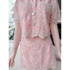 Set áo + chân váy có sẵn lót quần , eo vừa dây kéo vừa bo chun co giãn dễ mặc  Hàng có sẵn giao ngay  Giá 350k/ cả set