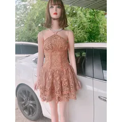 Đầm ren màu nude cao cấp cổ yếm Giá 390k Hàng có sẵn giao ngay  Size S Chất liệu ren nổi sang trọng
