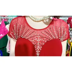 Đầm đính kết thủ công tỉ mỉ