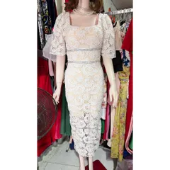 Đầm ren body cổ vuông xuất sắc Giá 450k Hàng có sẵn giao ngay Chất liệu ren nổi cao cấp Ren Màu trắng lót màu kem
