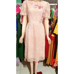 Đầm  hồng  thân trên điểm hoa đẹp dưới xếp ly Giá 290k Hàng có sẵn giao ngay XL, eo dưới 80cm mặc đẹp Chất liệu ren