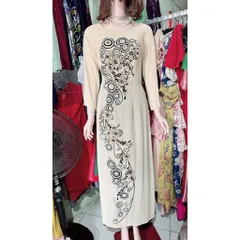 Áo dài đính kết và thêu vẽ thủ công nữ may sẵn thiết kế truyền thống đẹp cách tân nền màu kem mềm mại, co giãn nhẹ