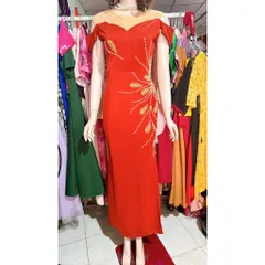Đầm dạ hội đính kết tay thủ công  Hàng có sẵn giao ngay  Màu cam Giá 350k  Chất liệu thun umi co giãn dễ mặc Dưới 70kg