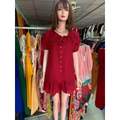 Sét ren thêu, tay ngắn ,màu  đỏ đô , gồm áo và quần short có bo chun co giãn dễ mặc Size SML Hàng có sẵn giao ngay M