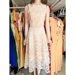 Đầm nữ cổ đính ngọc  dáng maxi,màu trắng kem họa tiết hoa Hàng có sẵn giao ngay L Size SML ( eo dưới 76cm mặc đẹp)