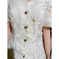 Áo ren cao cấp Màu kem Hàng có sẵn giao ngay Đúp lót 2 lớp Đủ size SMLXL Giá 250k