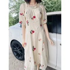 Váy trễ vai dáng dài đi biển họa tiết hoa phối viền bèo  Có thể mặc 2 kiểu ( trễ vai hay lên vai đều được)