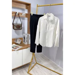 Set áo sơ mi đũi + quần đen Quảng Châu Mã này e bán hoài nhé kh🤗🤗 Giá 290k