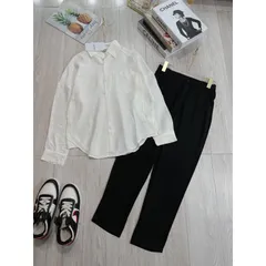 Set áo sơ mi đũi + quần đen Quảng Châu Mã này e bán hoài nhé kh🤗🤗 Giá 290k