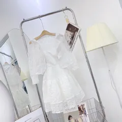 SET ĐẦM 2S TRẮNG REN HOA XOÈ PHỒNG + KHOÁC CROP REN  trắng Đang hot style đầm trong kèm khoác ngoài  sang chảnh