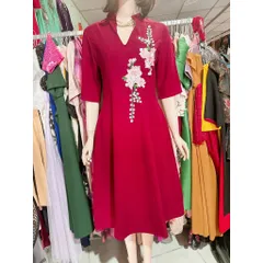 Đầm tuyết mưa đính kết cao cấp Giá 290k Hàng có sẵn giao ngay Eo dưới 76cm mặc đẹp Màu đỏ đô