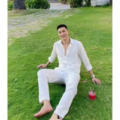 Áo xinh tựu trường,Áo sơ mi trắng cùng mùa tựu trường Em có nhiều mẫu áo trắng sơ mi size nhỏ size lớn nhiều lắm