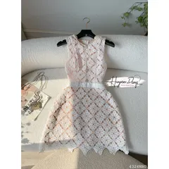 Đầm ren đẹp Giá 299k Hàng có sẵn giao ngay Hàng đường may đẹp, kỹ, đúng mô tả.  100% sử dụng hình ảnh thật