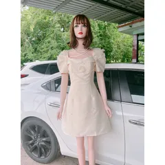 Đầm thiết kế đính kết hoa  khâu thủ công cao cấp tỉ mỉ Chất liệu tapta  Giá 390k Hàng có sẵn giao ngay S Màu kem