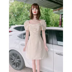 Đầm thiết kế đính kết hoa  khâu thủ công cao cấp tỉ mỉ Chất liệu tapta  Giá 390k Hàng có sẵn giao ngay S Màu kem