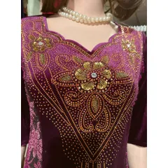 Mã đầm dạ hội (580)ép đá DMC, thiêu tay họa tiết hoa. - Chất Liệu: nhung phối nhũ . - size:58kg—>78kg. Hàng có sẵn