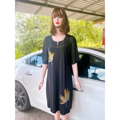 Đầm đen đính đá thêu hoa Chất liệu co giãn nhiều Giá 290k Hàng có sẵn giao ngay, Tay áo đính đá