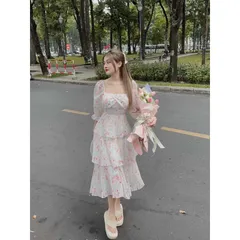 ĐẦM MIDI HOA CỔ VUÔNG DẬP LY 3 TẦNG✨✨ Up nhẹ nhàg 1 chiết thả thính nà hot rần rần đây ạ 😝⛈ Càng mặc lại càng xinh