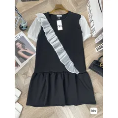 Gia 250k 🤗🤗đầm đen phối bèo hot ạ Chất zip phối dày dặn ạ Hàng chất bao đẹp