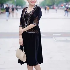 Đầm dự tiệc trung niên đầm tặng mẹ chất liệu nhung ép đá cao cấp size 55-75kg ký mặc vừa. một chiếc đầm không