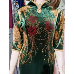 Đầm nhung cổ sườn xám đính đá cao cấp màu đỏ đô + xanh lá Hàng có sẵn giao ngay Chất nhung co giãn dễ mặc Giá 420k